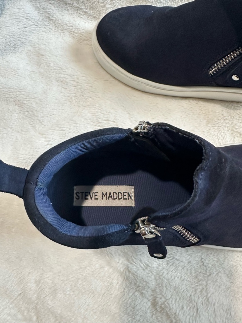 Steve Madden - Picture 5 of 7